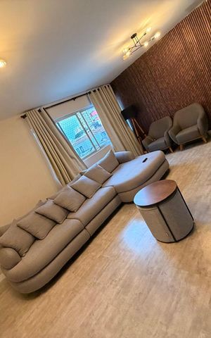 Apartamento para alugar com 112m², 3 quartos e 1 vaga Apartamento para alugar com 112m², 3 quartos e 1 vagaSala