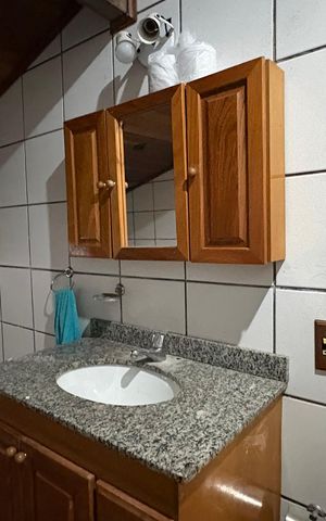 Casa para alugar com 70m², 2 quartos e sem vaga Casa para alugar com 70m², 2 quartos e sem vagaBanheiro