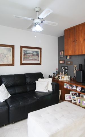 Apartamento à venda com 95m², 3 quartos e 2 vagas Apartamento à venda com 95m², 3 quartos e 2 vagasSala