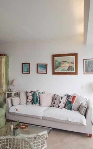 Apartamento à venda com 95m², 3 quartos e 2 vagas Apartamento à venda com 95m², 3 quartos e 2 vagasSala