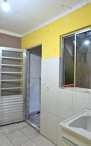 Casa à venda com 50m², 1 quarto e sem vagaÁrea de Serviço 