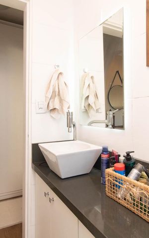 Apartamento para alugar com 55m², 1 quarto e sem vaga Apartamento para alugar com 55m², 1 quarto e sem vagaBanheiro