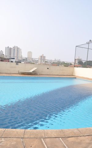 Apartamento à venda com 64m², 2 quartos e 2 vagasÁrea comum - Piscina