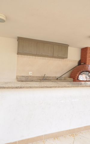 Apartamento à venda com 64m², 2 quartos e 2 vagasForno de pizza