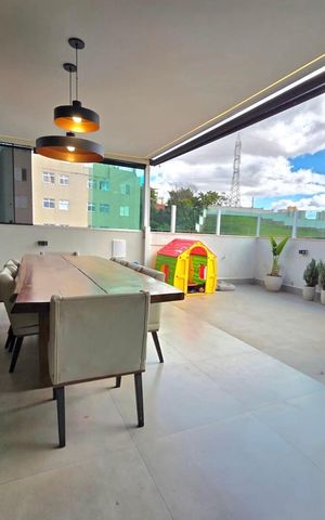 Apartamento à venda com 159m², 2 quartos e 3 vagas Apartamento à venda com 159m², 2 quartos e 3 vagasCobertura