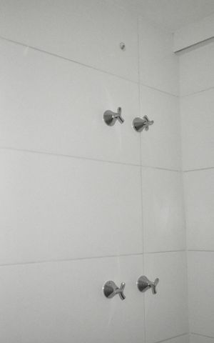 Studio à venda com 26m², 0 quarto e sem vaga Studio à venda com 26m², 0 quarto e sem vagaStudio Banheiro