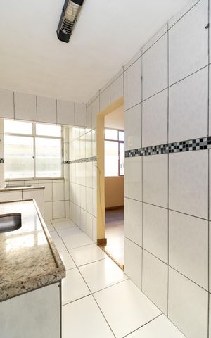 Apartamento à venda com 49m², 2 quartos e 1 vaga Apartamento à venda com 49m², 2 quartos e 1 vagaCozinha e Área de Serviço