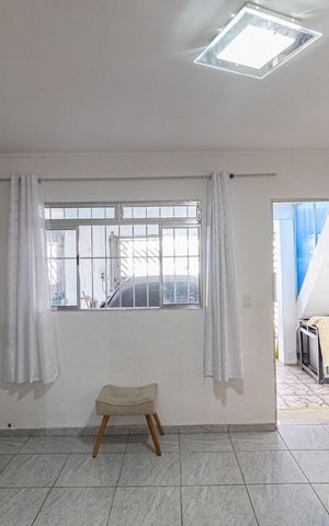 Casa à venda com 345m², 3 quartos e 3 vagas Casa à venda com 345m², 3 quartos e 3 vagasCasa 1 - Sala