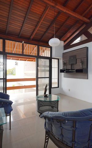 Casa para alugar com 495m², 4 quartos e 4 vagasSala