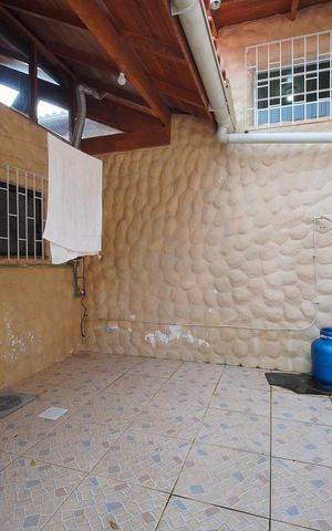 Casa para alugar com 495m², 4 quartos e 4 vagasÁrea externa