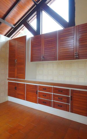 Casa para alugar com 495m², 4 quartos e 4 vagasCozinha