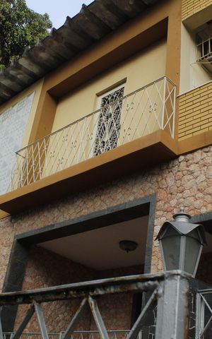 Casa para alugar com 560m², 7 quartos e 4 vagasFachada