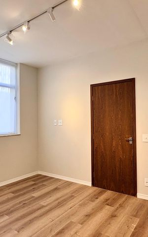 Apartamento à venda com 74m², 3 quartos e 1 vaga Apartamento à venda com 74m², 3 quartos e 1 vagaSala