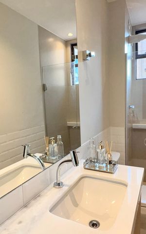 Apartamento à venda com 74m², 3 quartos e 1 vaga Apartamento à venda com 74m², 3 quartos e 1 vagaBanheiro da Suíte