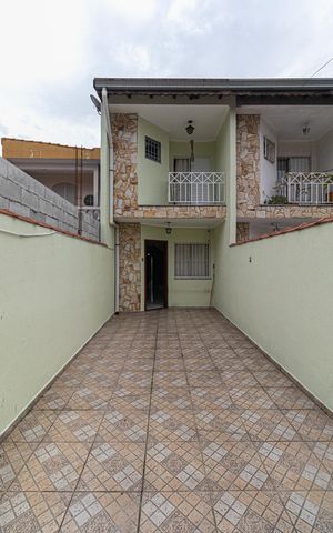 Casa à venda com 300m², 3 quartos e 2 vagas Casa à venda com 300m², 3 quartos e 2 vagasGaragem
