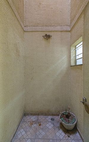 Casa à venda com 300m², 3 quartos e 2 vagas Casa à venda com 300m², 3 quartos e 2 vagasJardim de Inverno
