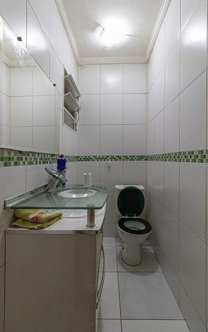 Casa à venda com 300m², 3 quartos e 2 vagas Casa à venda com 300m², 3 quartos e 2 vagasLavabo
