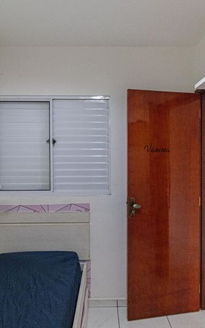 Casa à venda com 300m², 3 quartos e 2 vagas Casa à venda com 300m², 3 quartos e 2 vagasQuarto 2