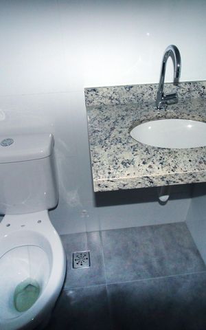 Apartamento à venda com 73m², 2 quartos e 1 vagaBanheiro da Suíte