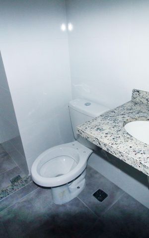 Apartamento à venda com 73m², 2 quartos e 1 vagaBanheiro da Suíte
