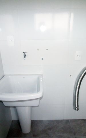 Apartamento à venda com 73m², 2 quartos e 1 vagaÁrea de Serviço