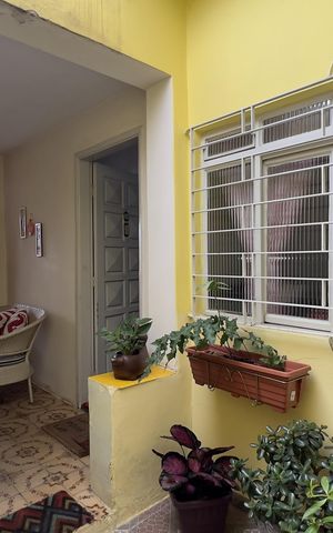 Casa à venda com 140m², 3 quartos e sem vaga Casa à venda com 140m², 3 quartos e sem vagaÁrea externa