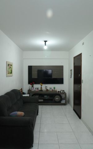 Apartamento à venda com 75m², 2 quartos e 1 vaga Apartamento à venda com 75m², 2 quartos e 1 vagaSala