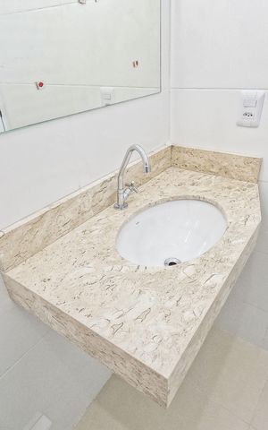 Casa à venda com 180m², 3 quartos e 2 vagas