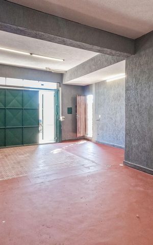 Casa à venda com 180m², 3 quartos e 2 vagas