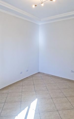 Casa à venda com 180m², 3 quartos e 2 vagas