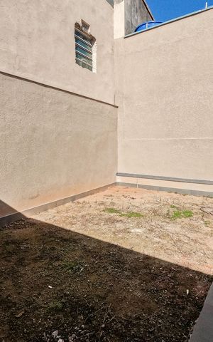 Casa à venda com 180m², 3 quartos e 2 vagas
