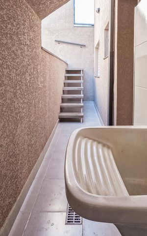 Casa à venda com 180m², 3 quartos e 2 vagas