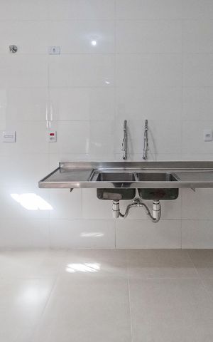 Casa à venda com 180m², 3 quartos e 2 vagas