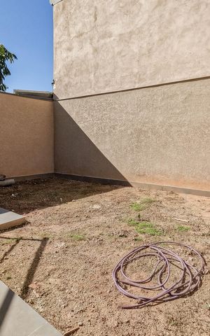 Casa à venda com 180m², 3 quartos e 2 vagas