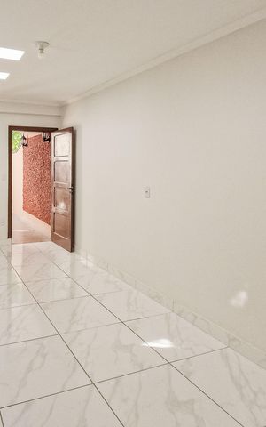 Casa à venda com 180m², 3 quartos e 2 vagas