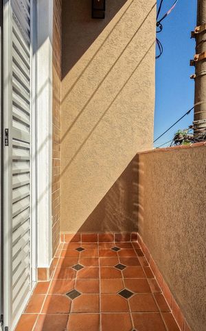Casa à venda com 180m², 3 quartos e 2 vagas