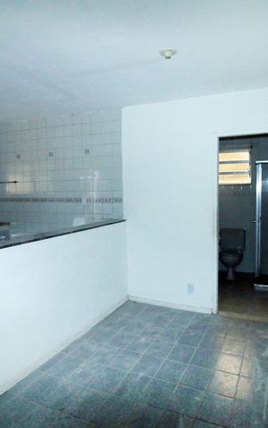 Casa à venda com 60m², 2 quartos e sem vagaSala