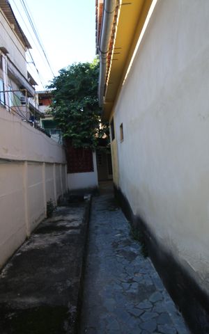 Casa à venda com 60m², 2 quartos e sem vagaCorredor externo