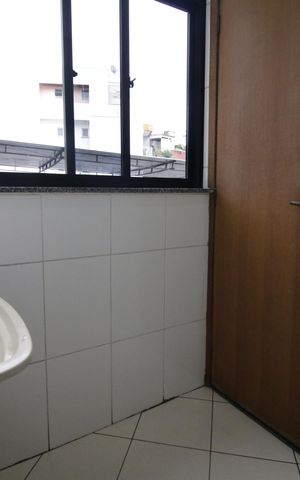 Apartamento à venda com 70m², 2 quartos e 1 vagaÁrea de Serviço
