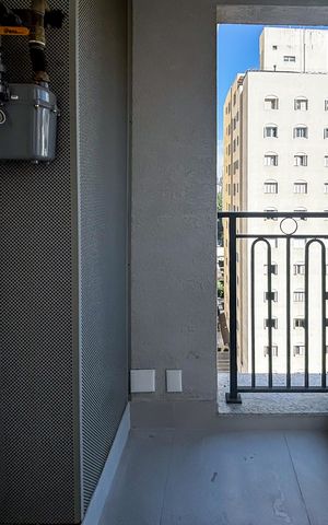 Apartamento à venda com 201m², 3 quartos e 3 vagas Apartamento à venda com 201m², 3 quartos e 3 vagasVaranda da Área de serviço