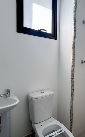 Apartamento à venda com 201m², 3 quartos e 3 vagas Apartamento à venda com 201m², 3 quartos e 3 vagasBanheiro social