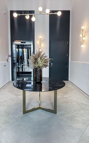 Apartamento à venda com 201m², 3 quartos e 3 vagas Apartamento à venda com 201m², 3 quartos e 3 vagasÁrea externa