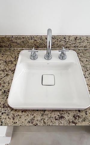 Apartamento à venda com 201m², 3 quartos e 3 vagas Apartamento à venda com 201m², 3 quartos e 3 vagasBanheiro da suíte 2