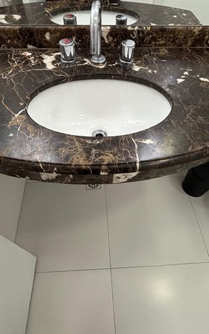 Studio para alugar com 31m², 1 quarto e 1 vaga Studio para alugar com 31m², 1 quarto e 1 vagaBanheiro