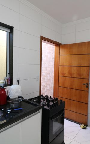 Casa à venda com 75m², 2 quartos e 2 vagasCozinha