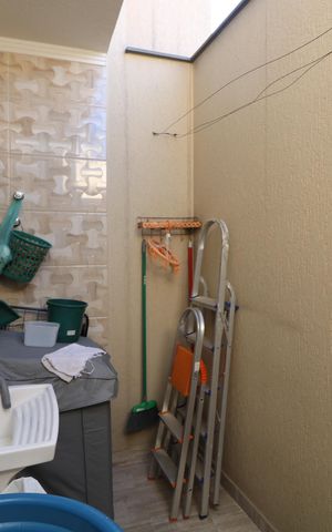 Casa à venda com 75m², 2 quartos e 2 vagasÁrea de Serviço