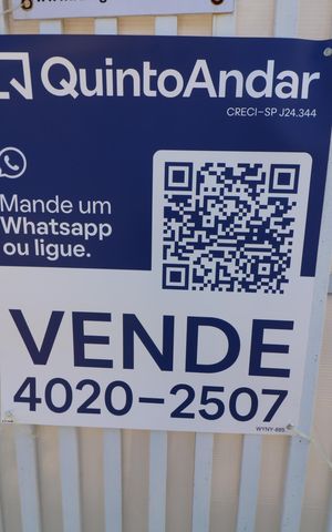 Casa à venda com 75m², 2 quartos e 2 vagasFachada