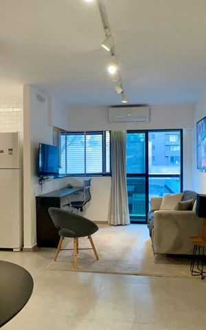 Apartamento à venda com 42m², 1 quarto e 1 vaga Apartamento à venda com 42m², 1 quarto e 1 vagaSala