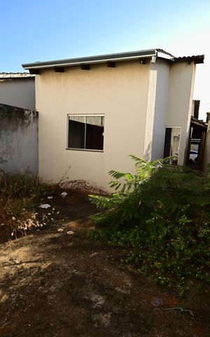 Casa à venda com 78m², 2 quartos e 2 vagas Casa à venda com 78m², 2 quartos e 2 vagasÁrea externa