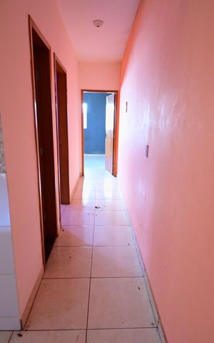 Casa à venda com 78m², 2 quartos e 2 vagas Casa à venda com 78m², 2 quartos e 2 vagasCorredor